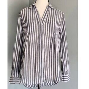 Lord & Taylor Women's Striped button-down Shirt Size US SP